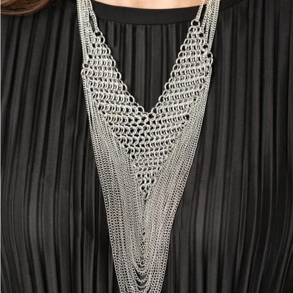 Elegant Silver Chain Necklace